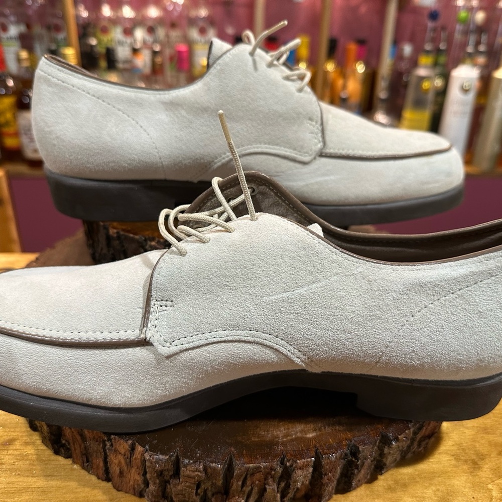 Hush Puppies Light Gray Suede Derbys - Picture 2 of 2